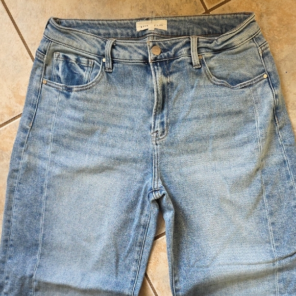 Judy Blue Light Blue Ankle Cropped Jeans - Picture 2 of 5